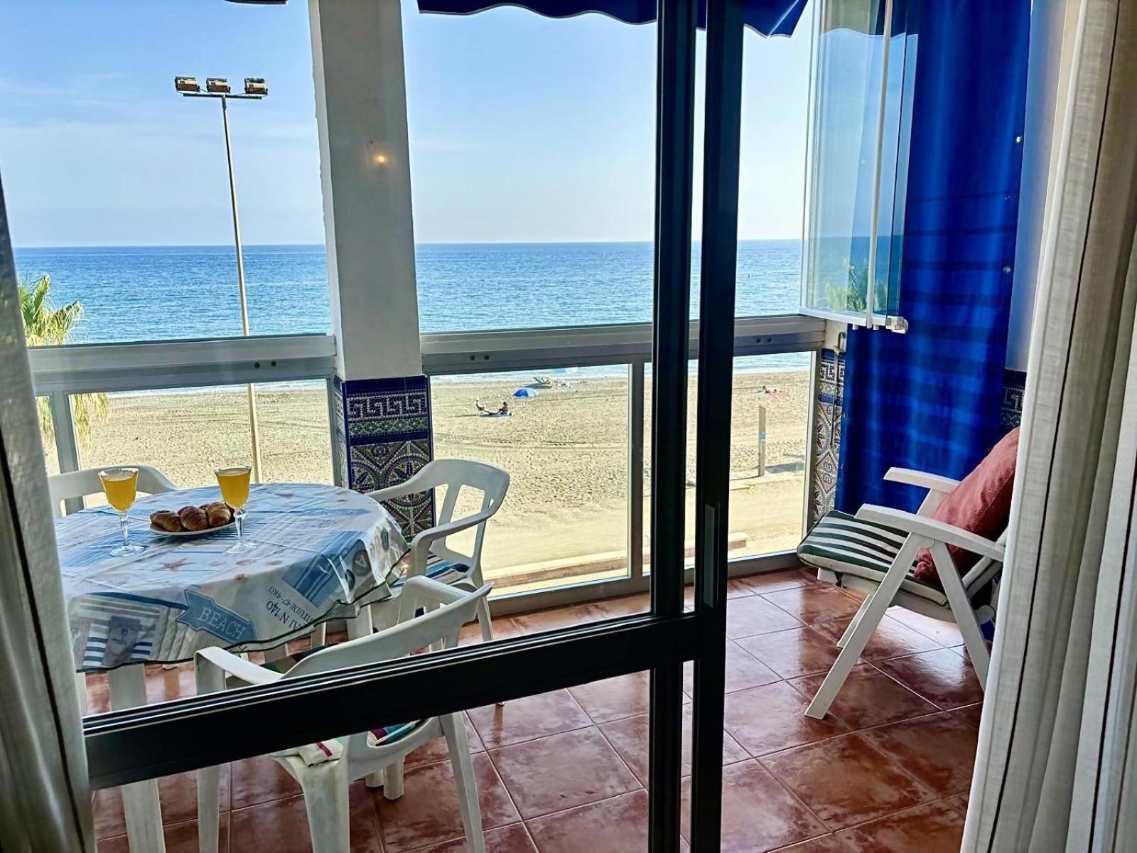 Casaflex , Piso Primera Linea De Playa Rincón de la Victoria